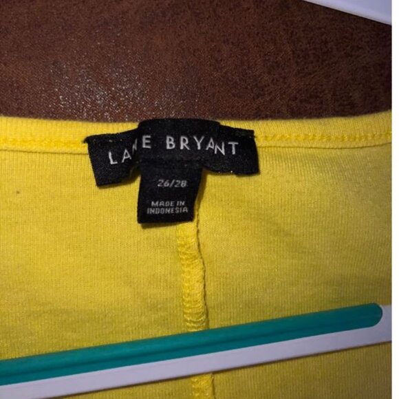 Lane Bryant 26/28 Yellow Ruffle-Hem Scoop Neck Tee - Picture 2 of 2